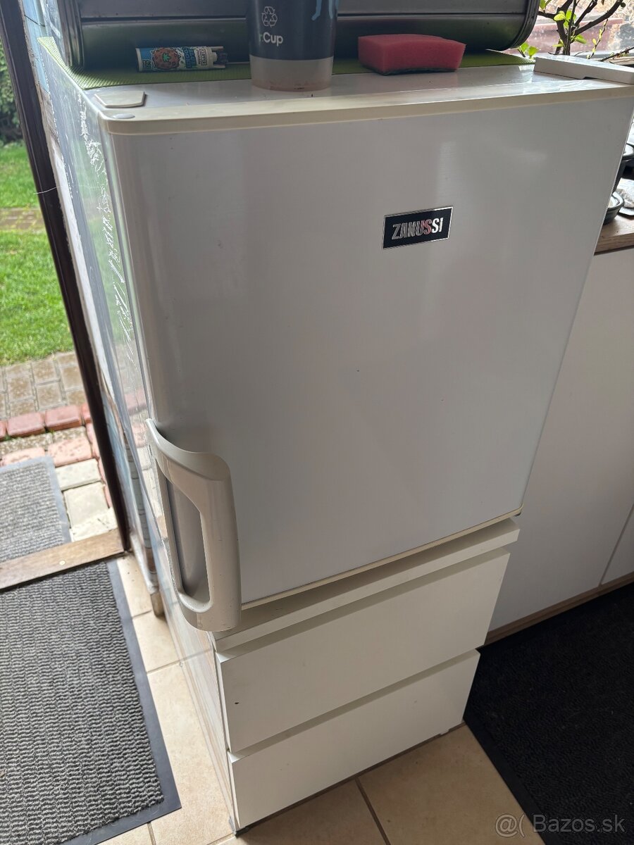 Zanussi mala chladnička