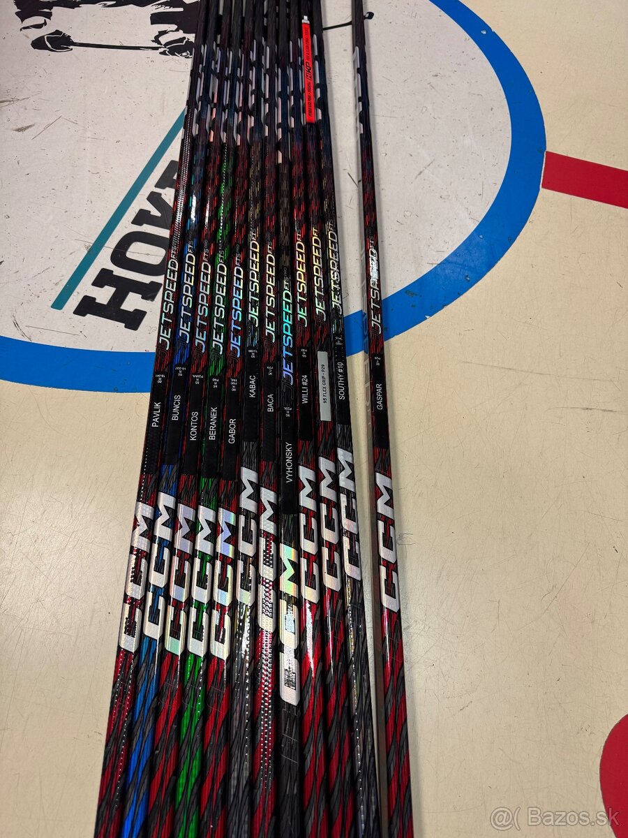 UPLNE NOVA PROFI HOKEJKA CCM JETSPEED FT5 PRO