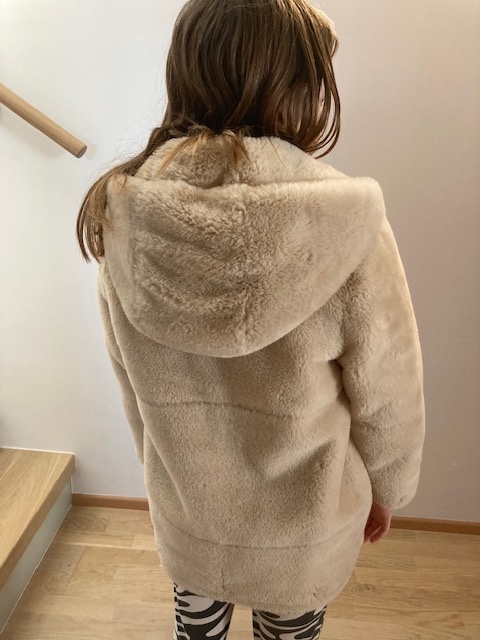 Dievčenský kožúštek ZARA vel. 128