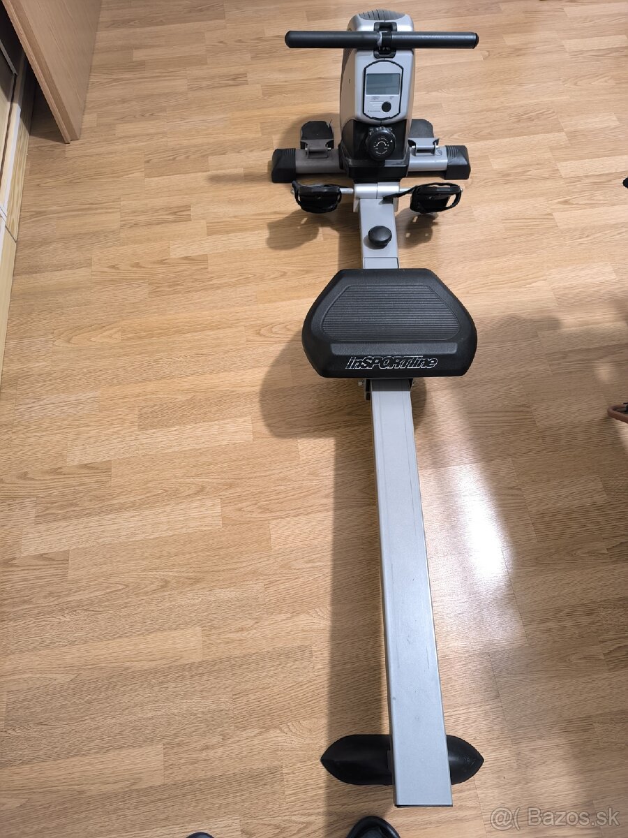 Veslovací trenažér