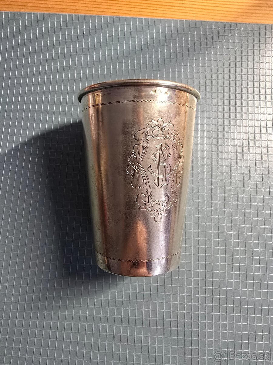 Strieborný pohár 800/1000