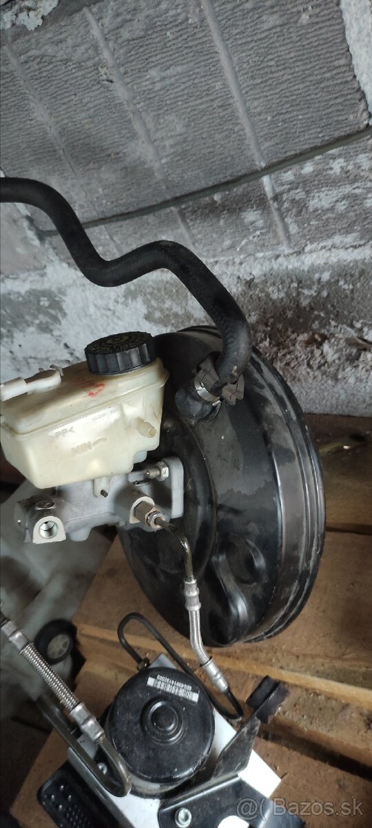 BMW E46 ABS + Posilovač bŕzd