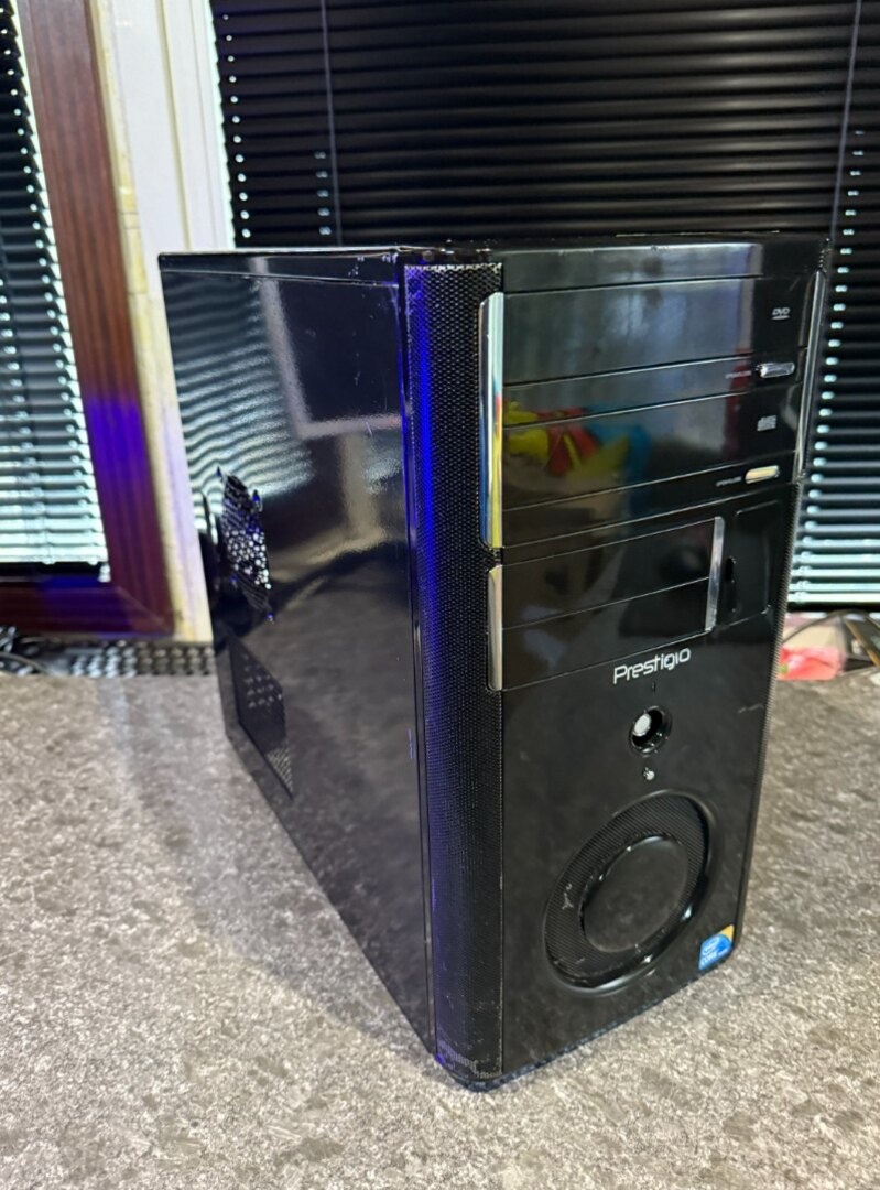 Kancelársky počítač Prestigio i5 /8GB RAM /SSD+HDD /W10 Pro