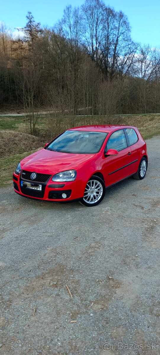 Golf V 215000km nová STK