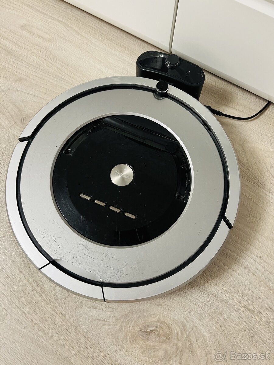 Robotický vysávač iRobot Roomba 886