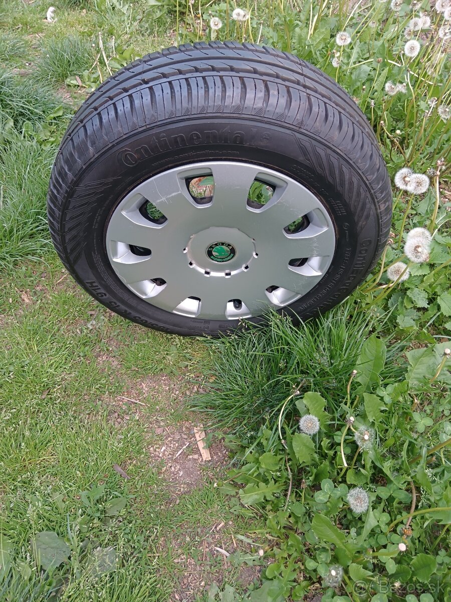Skoda octavia 1 nová rezerva 195/65 R15