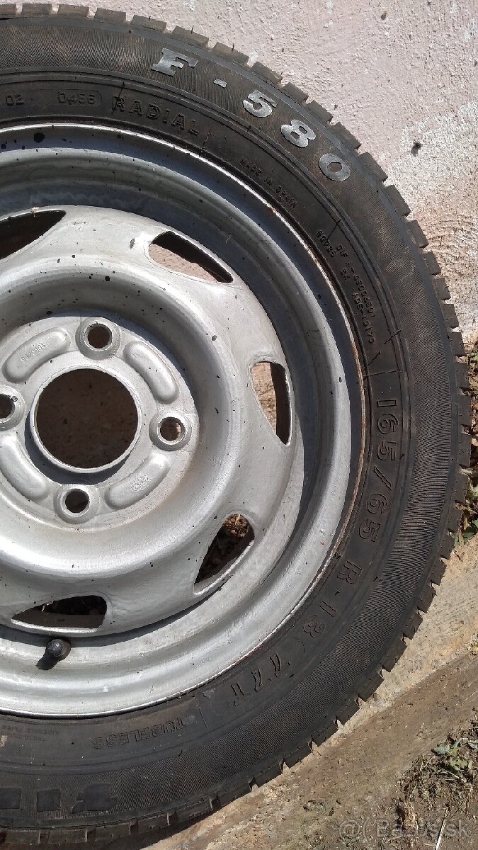 Ford-Ka rezervné koleso