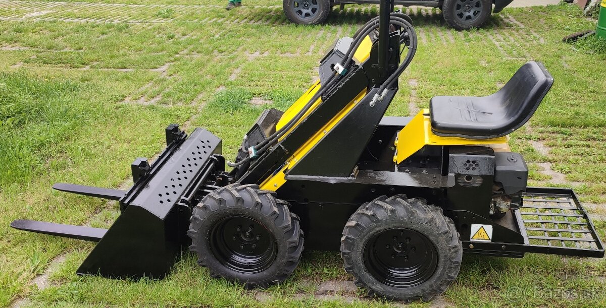 Mininakladač TUR N500
