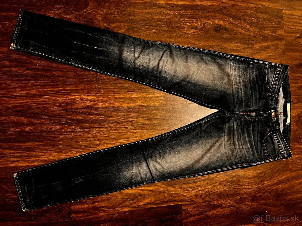 Wrangler 27/34
