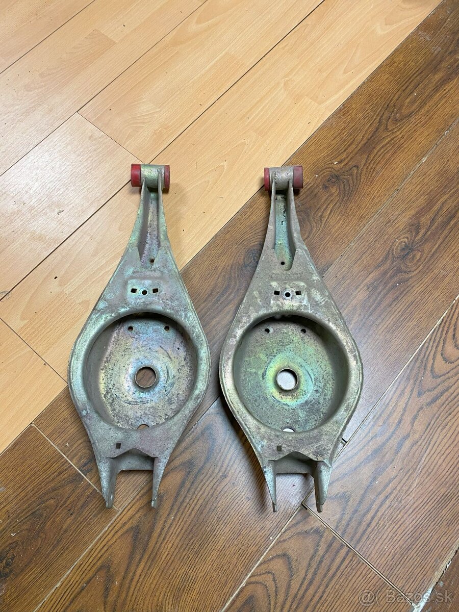 PREDAM zadne pruzinove ramena bmw e36