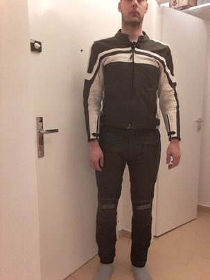 Predám kvalitnú mužskú dvojdielnu koženú moto kombi WINTEX