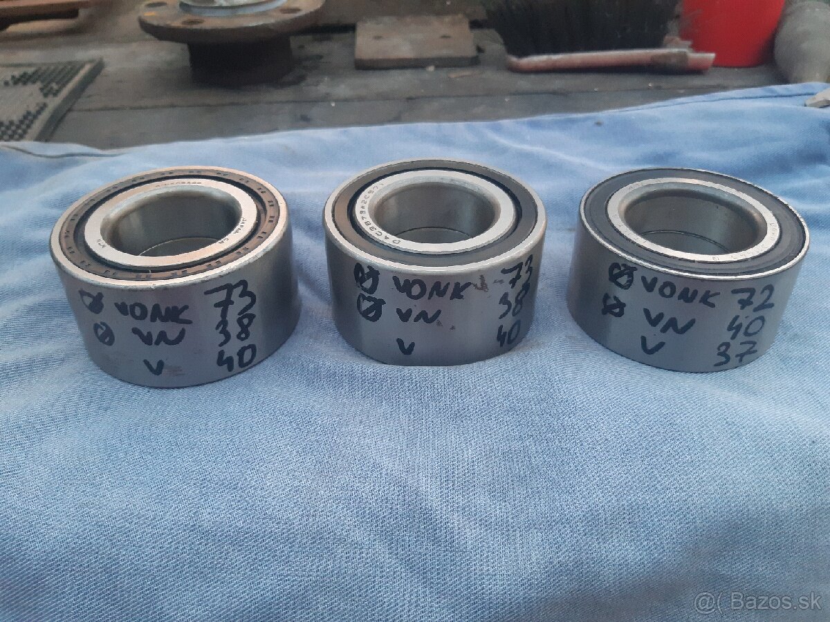 Ložisko do náboja kolies SKF 40x72x37