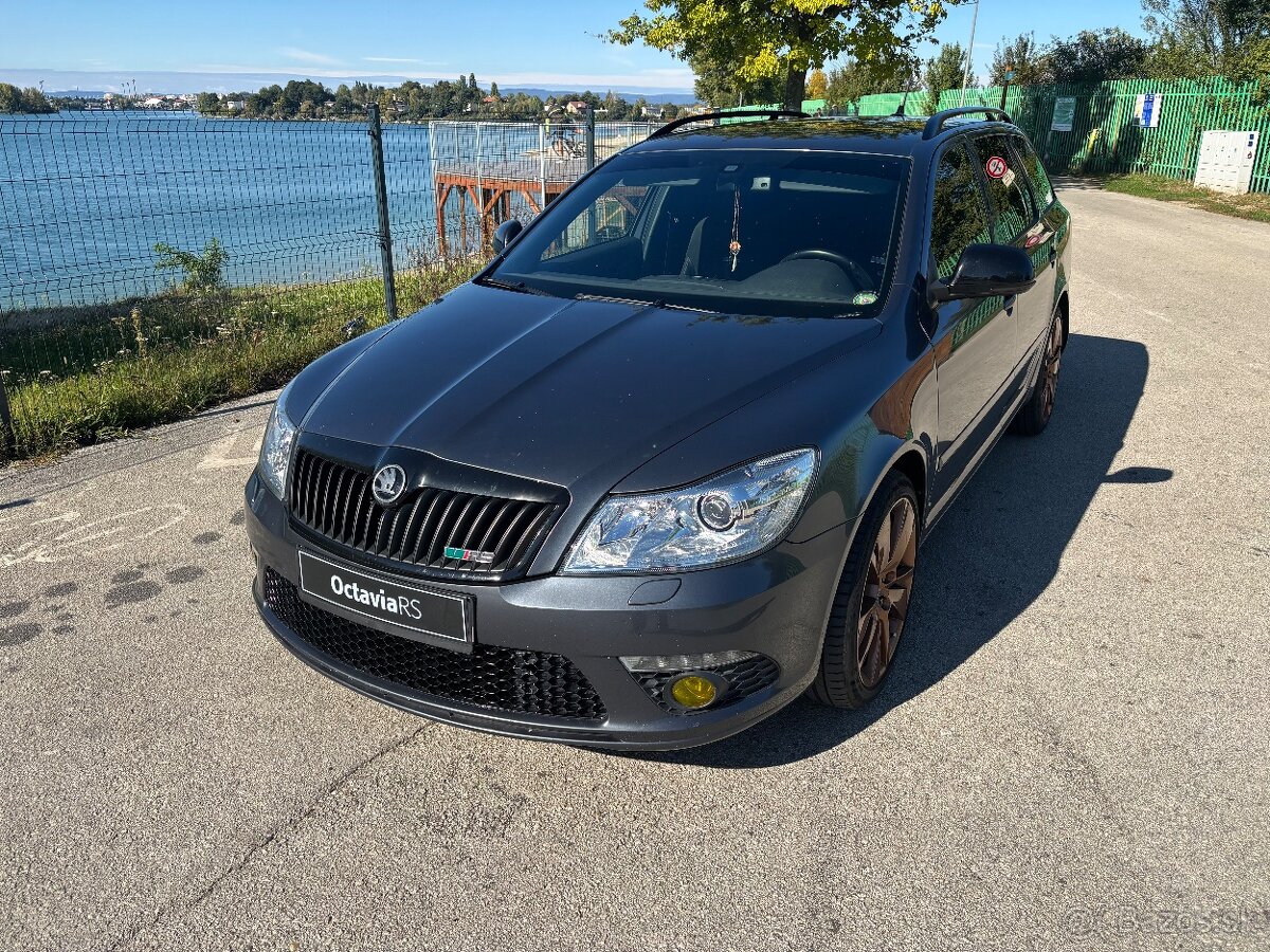 Octavia 2 Rs Individuál