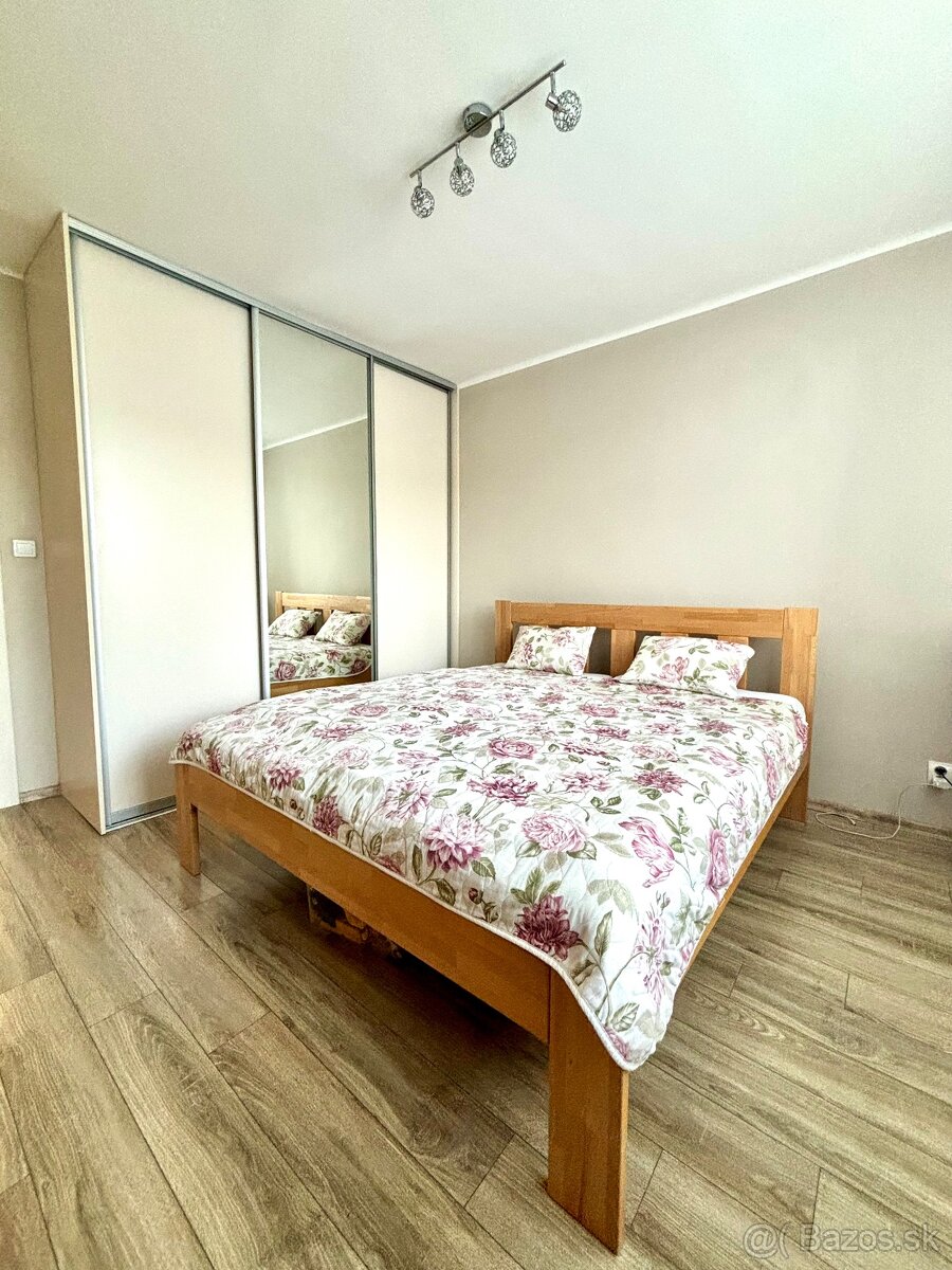 Mirareal,Na predaj 2 izb. byt Hlohovec, Vinohradská ul.