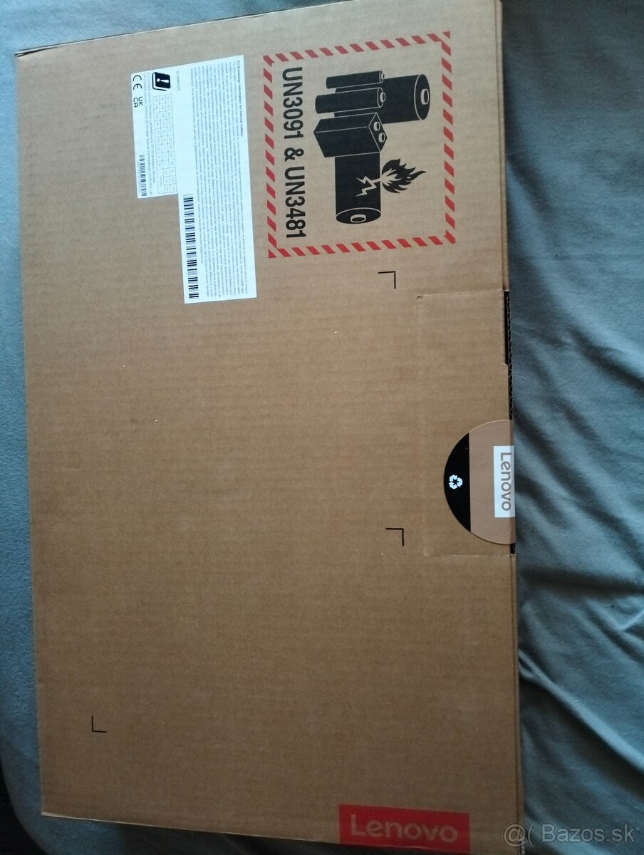 Gaming notebook Lenovo LOQ 15IAX9E