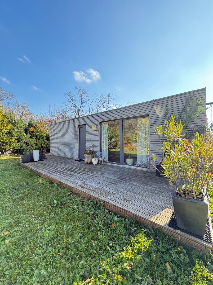 Ponúkam na prenájom unikatny  dvojizbový domček