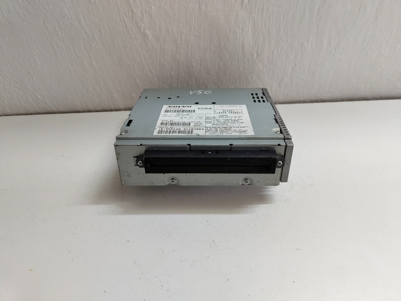 autorádio CD prehrávač Volvo C70 V50 31260532 40€
