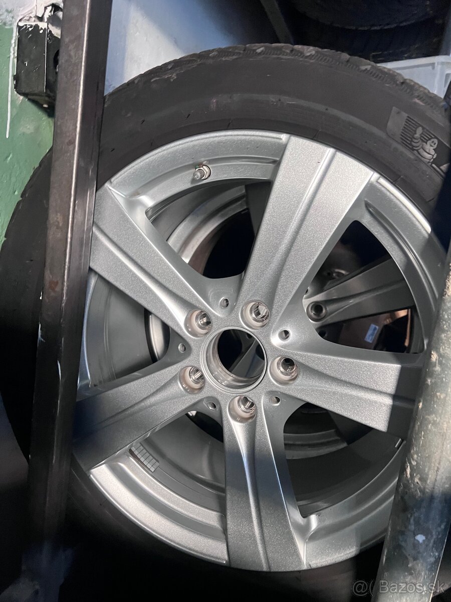 Predám zimnú sadu – Mercedes-Benz w206 alu disky 17