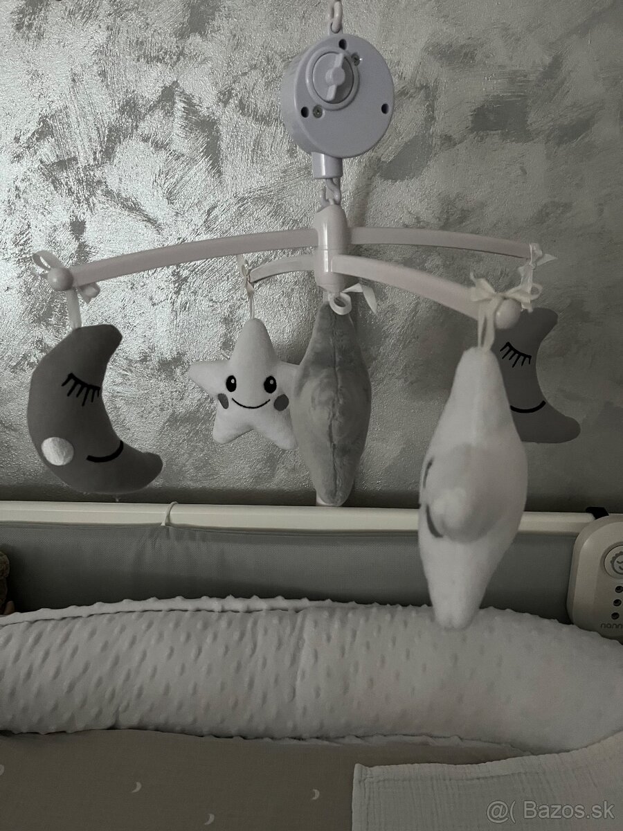 Kolotoč na postieľku