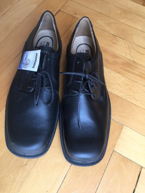 Pánske kožené čierne topánky -nové-veľ.43