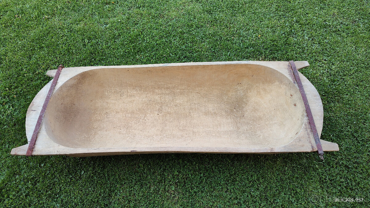 Rucne tesane koryto 99% stav 150x50cm