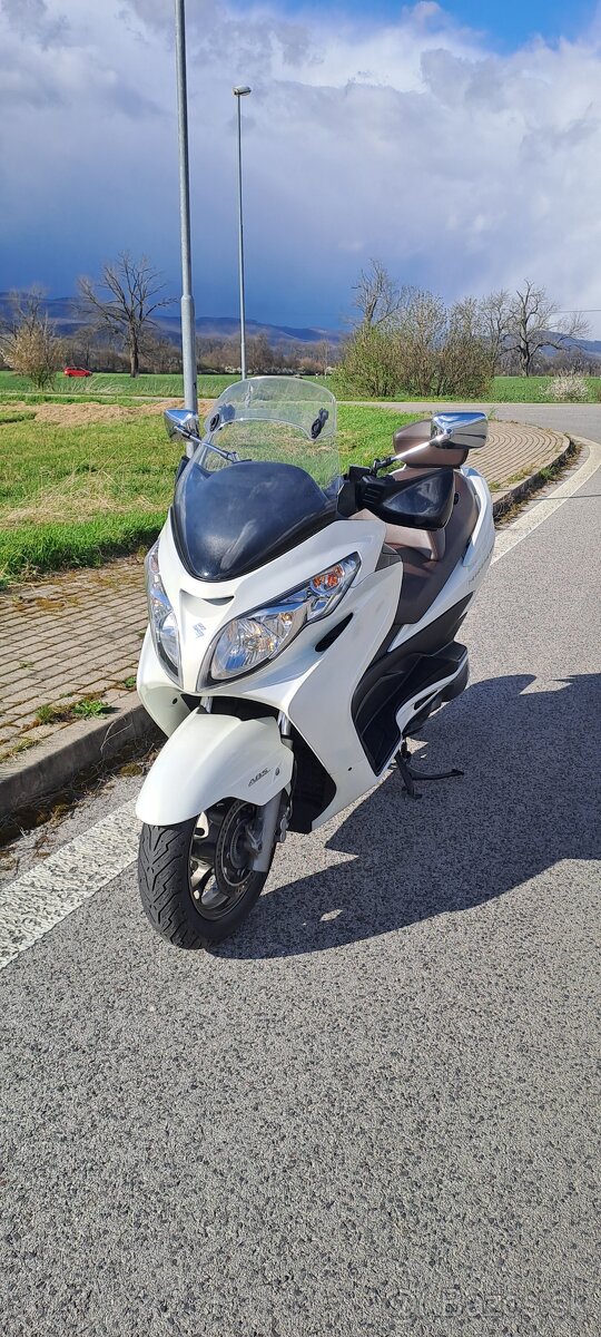 SUZUKI BURGMAN 400 ABS