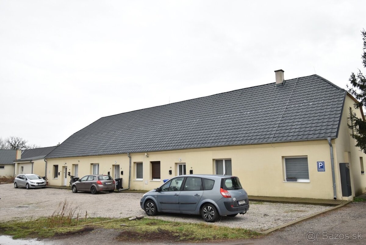 Cífer: 1-izbový byt v Cíferi po kompletnej rekonštrukcii.