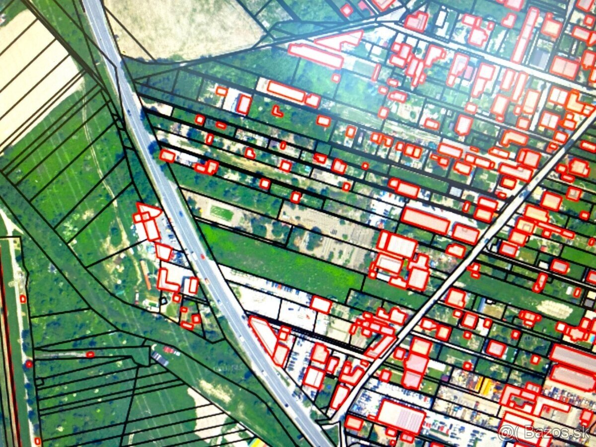 Stavebný pozemok na ulici Svornosti, 1652 m2, Bratislava