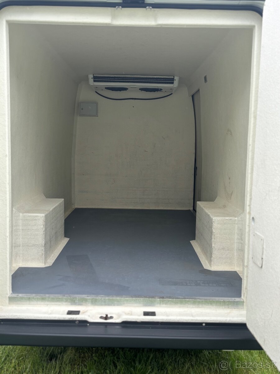 Peugeot boxer chladiak
