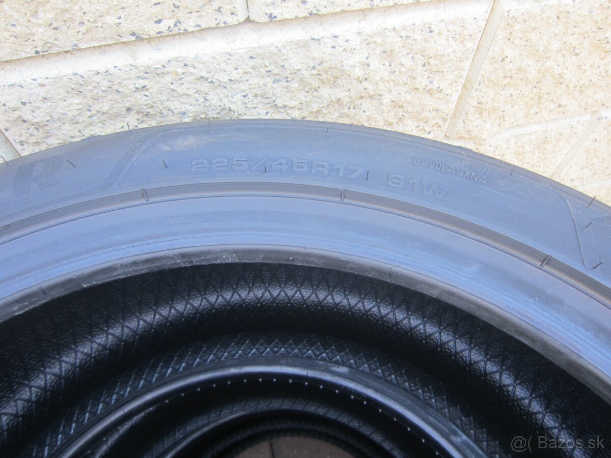 205/55R16 91V nove letne Continental alebo 225/45R17 nove le