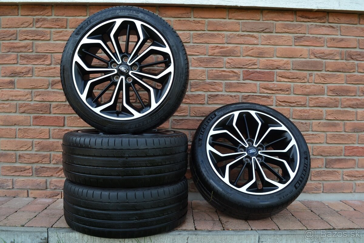 5x108 R18 Letna sada Original Ford Focus MK4 ST-line