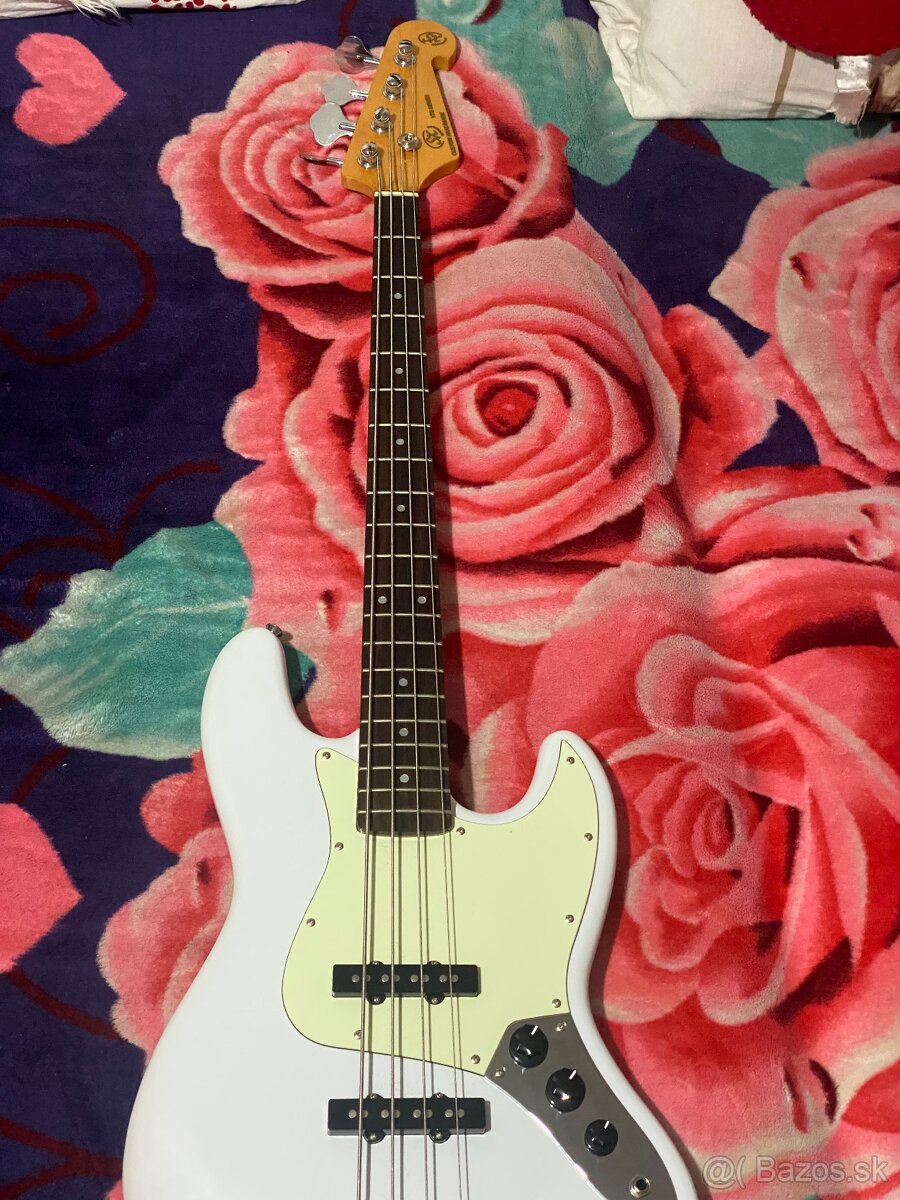 Bass Gitara
