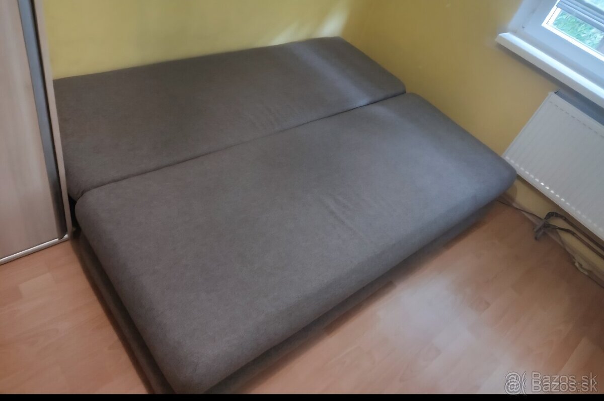 Rozkladací gauč vo výbornom stave