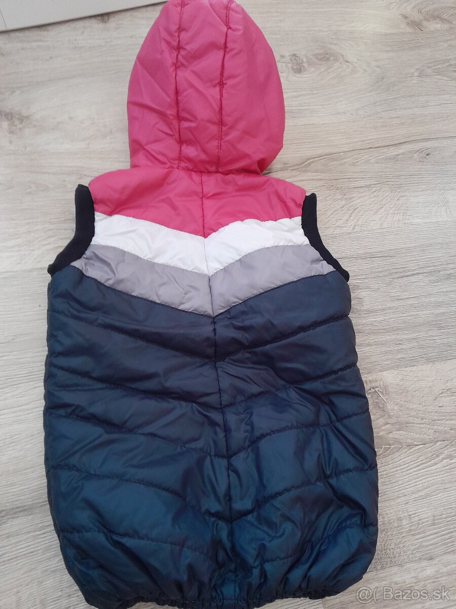 Adidas vesta