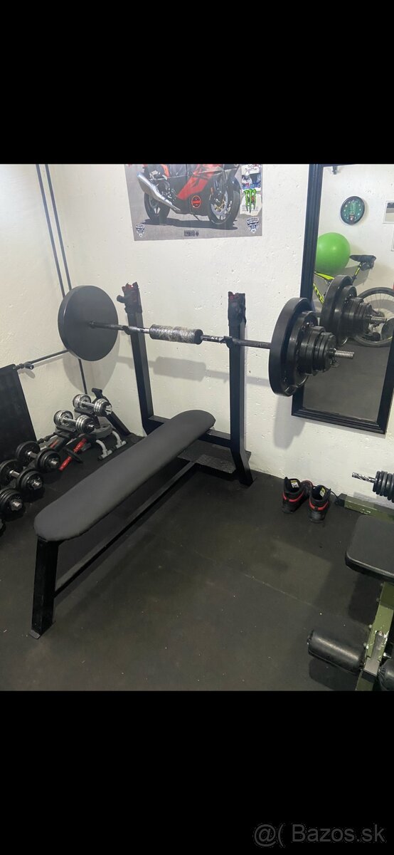 Bench pres lavička