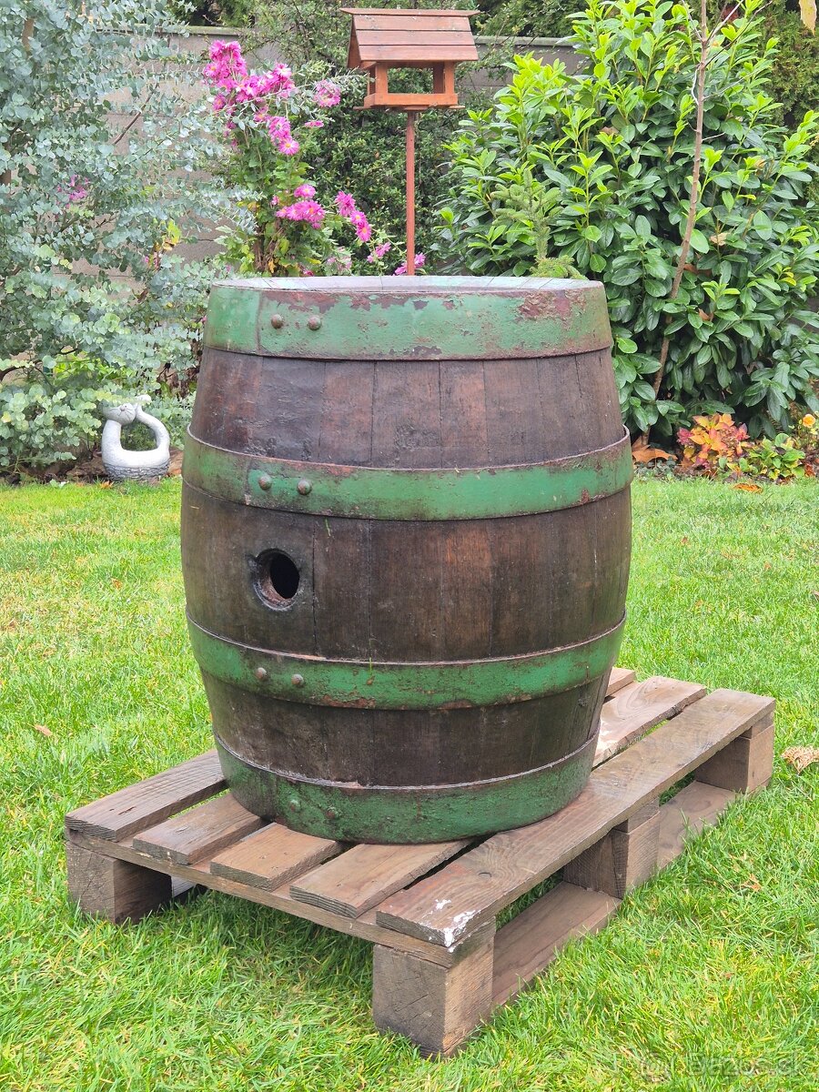 Predám drevený dubový sud