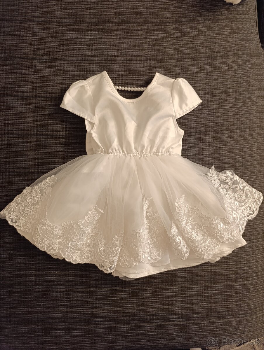 Spoločenské šatôčky