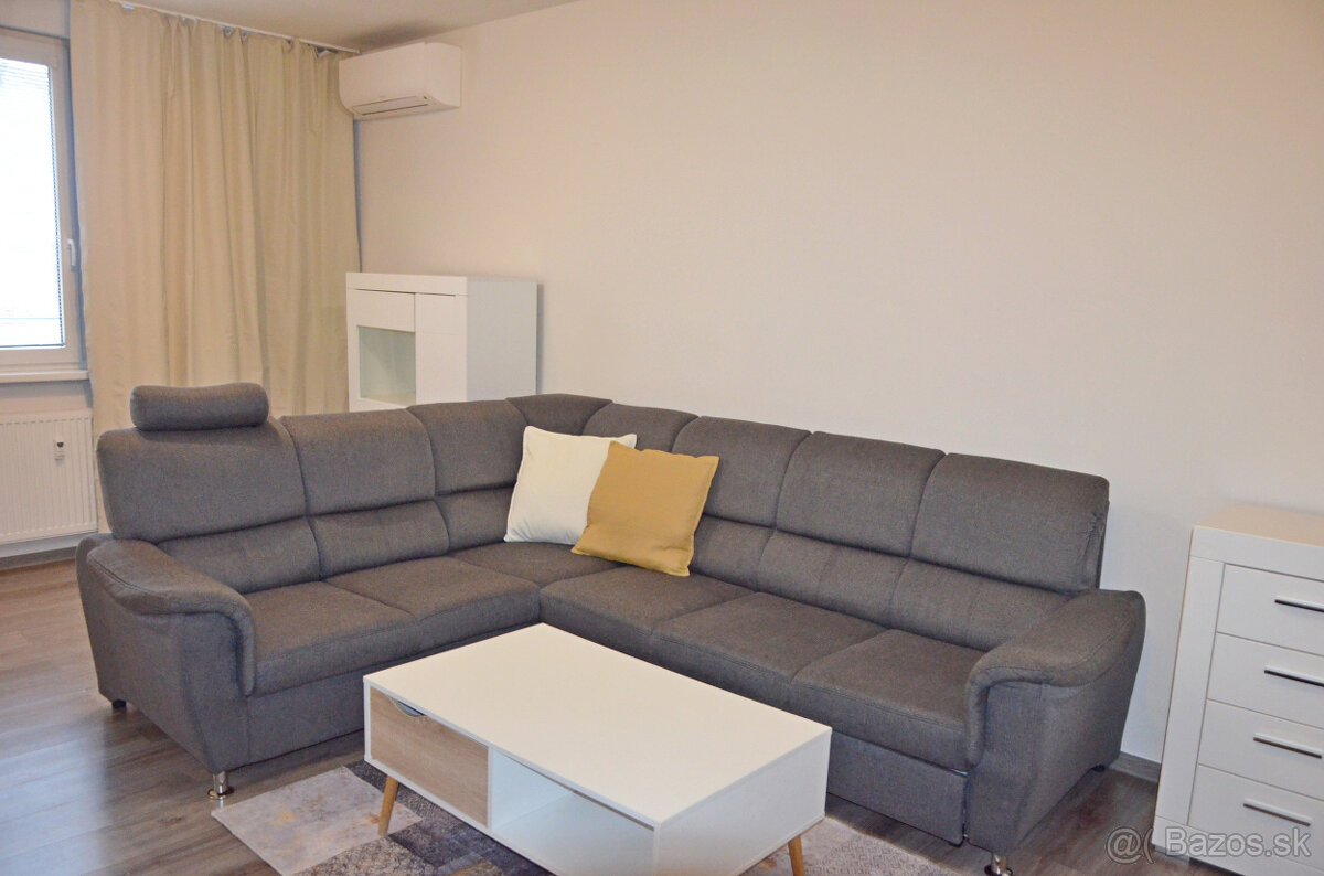 Prenájom - veľký 2izb. byt - Zlaté Moravce