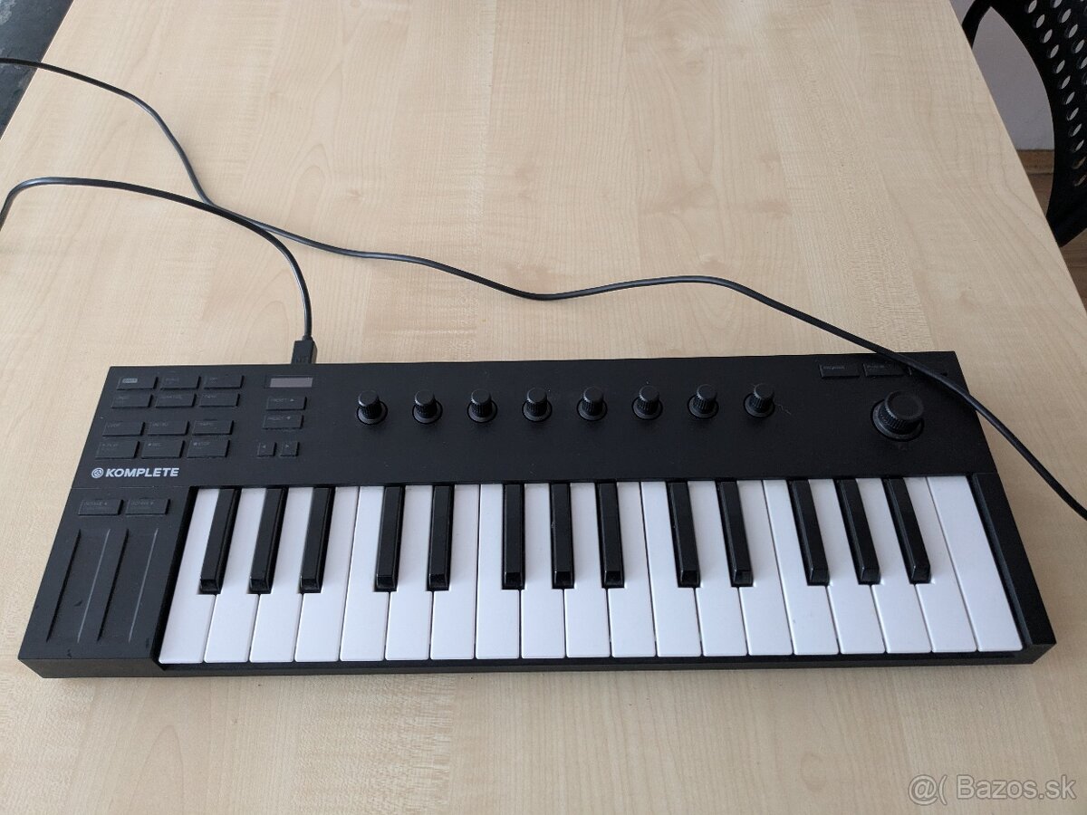 Predám MIDI keyboard Native Instruments Komplete Kontrol M32