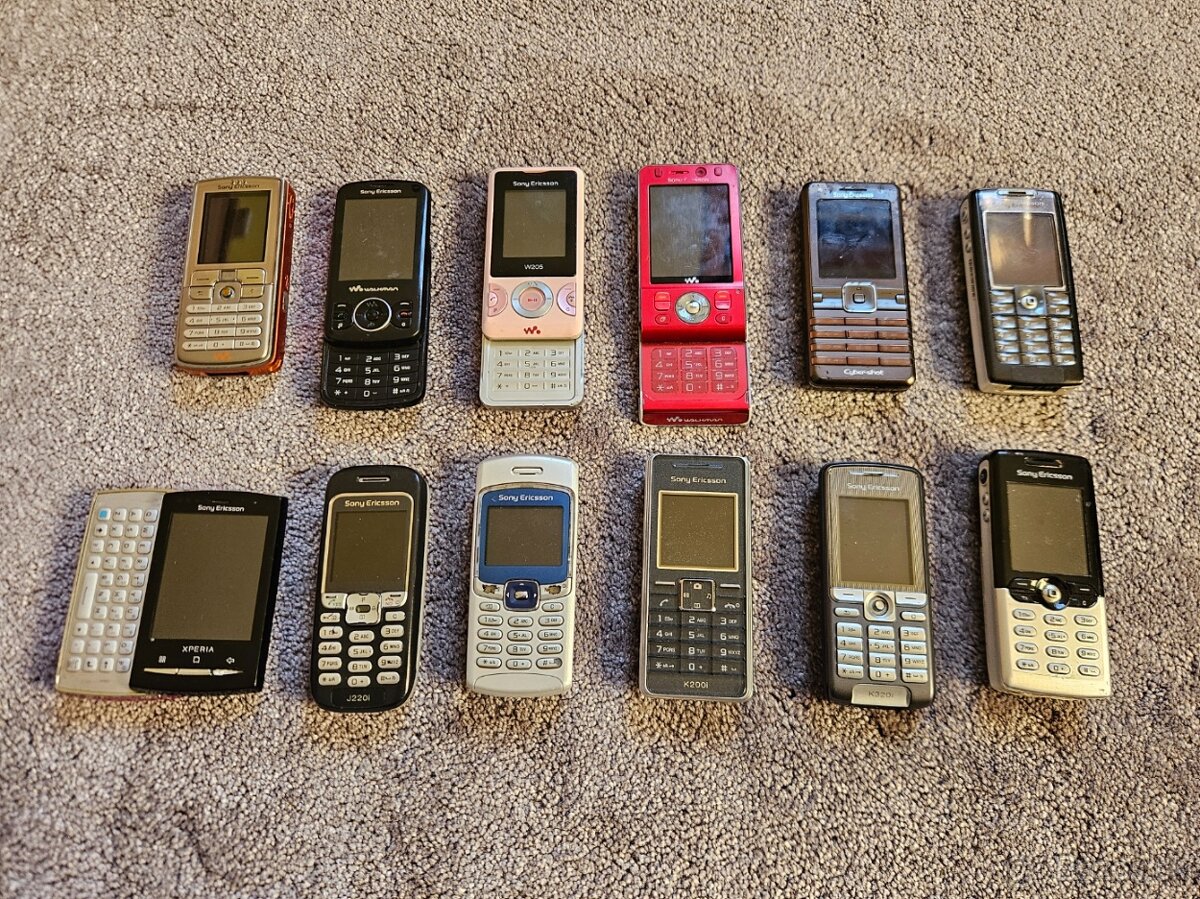 12x Sony Ericsson - rôzny stav
