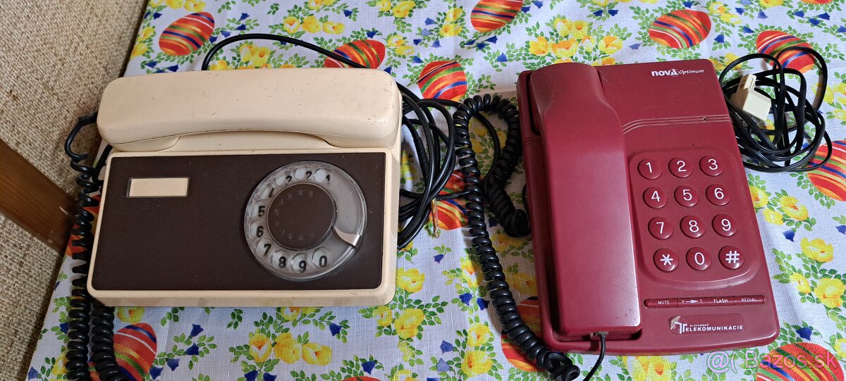 Retro telefón