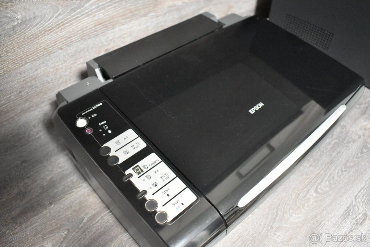Tlačiareň Epson so skenerom, klávesnica