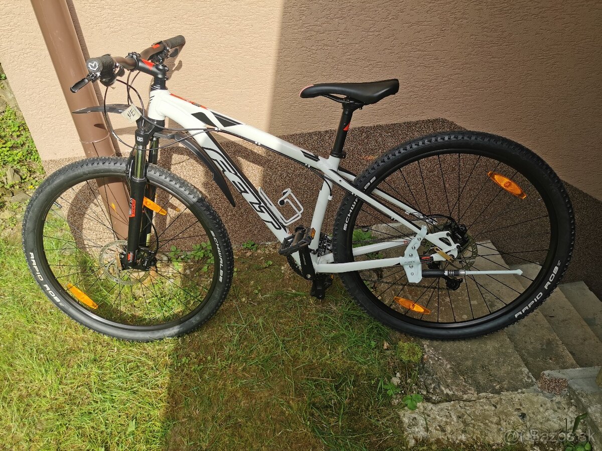 Damsky horsky bicykel pneu 29