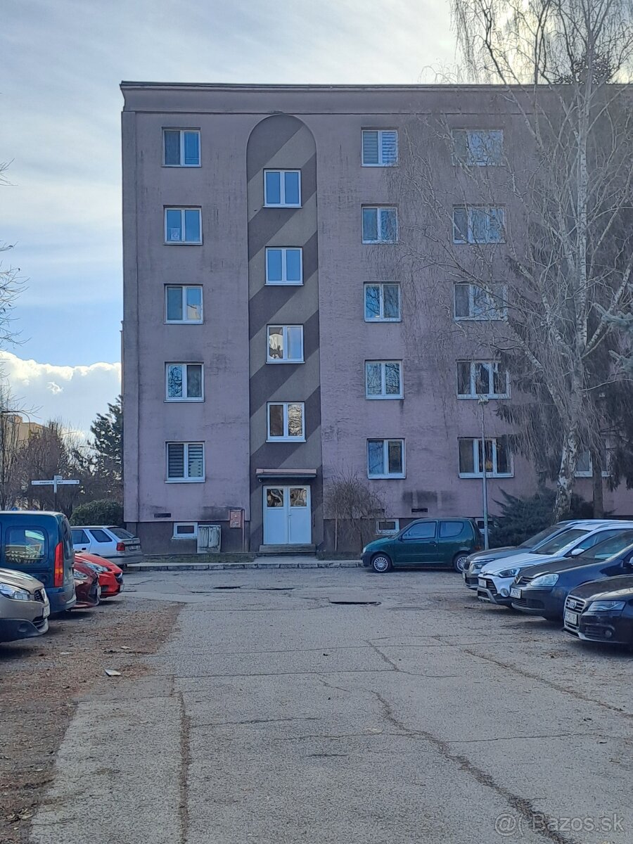 3 izbový tehlový byt Košice juh Južná trieda