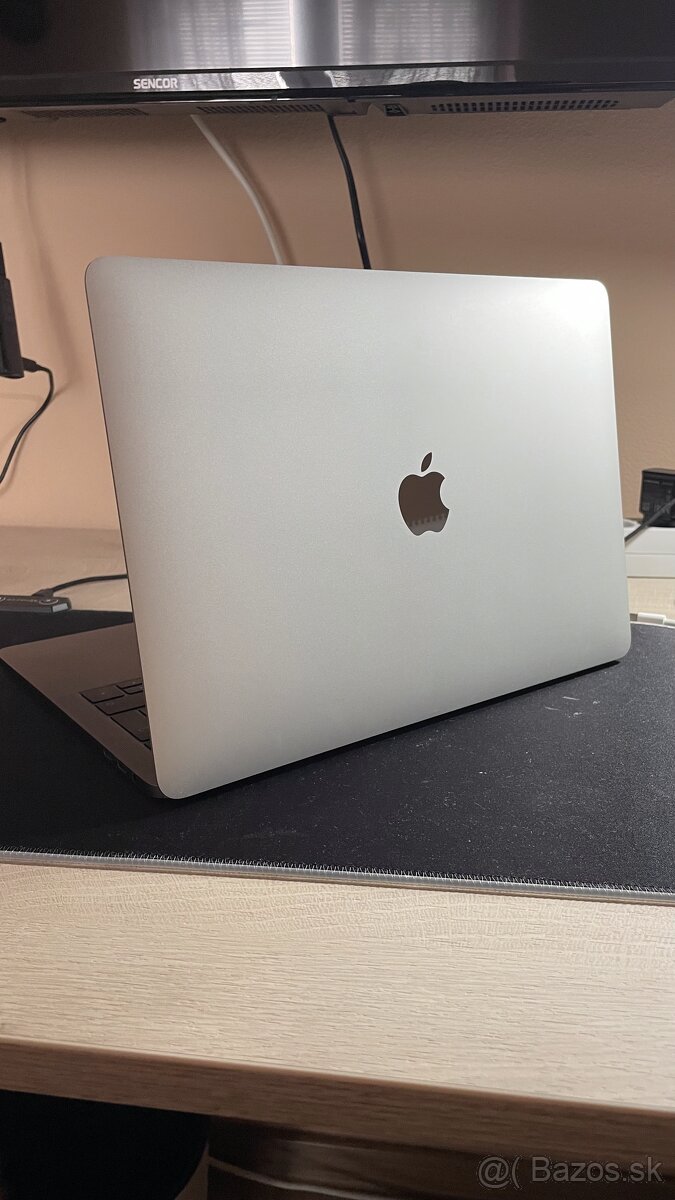 Apple MacBook Pro 13 A1706 | i5 | 8GB | 500GB |