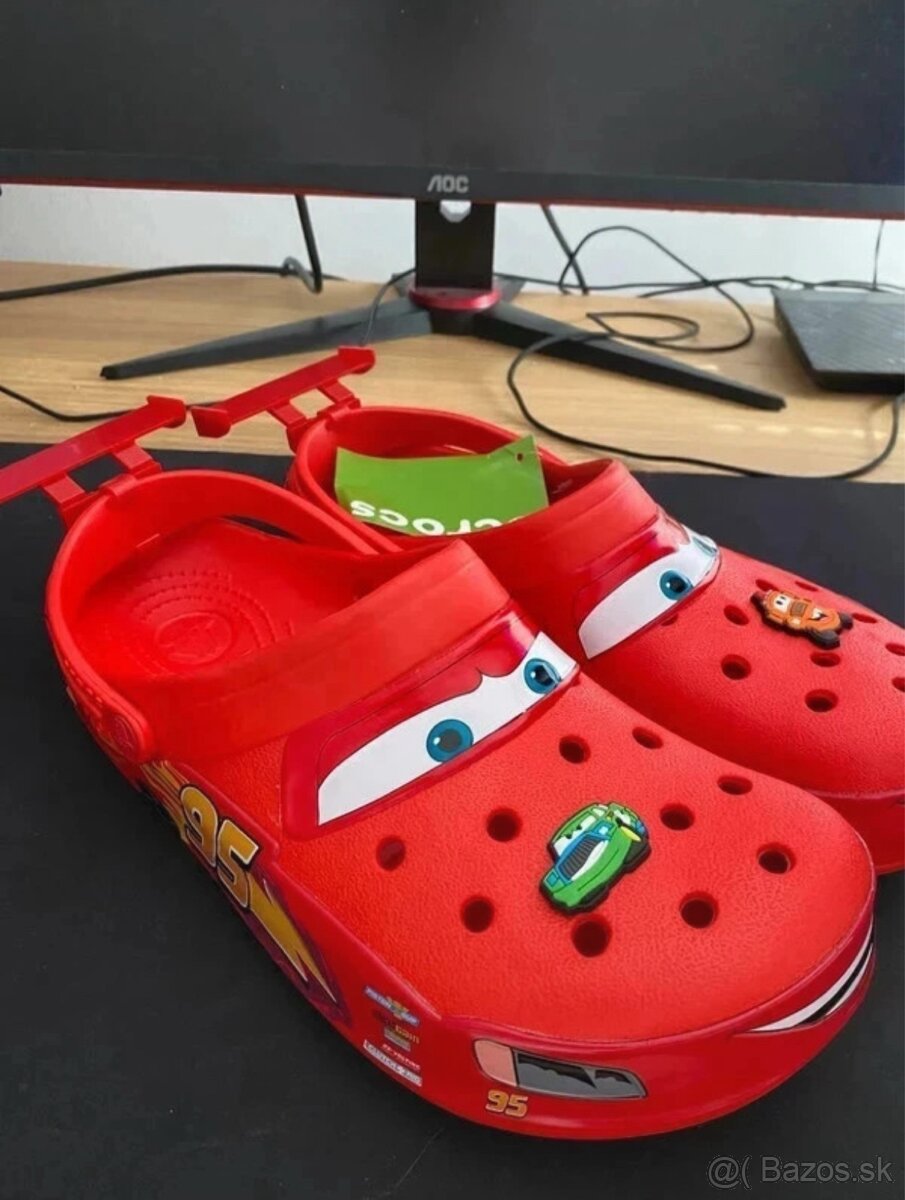 Mcqeen crocs