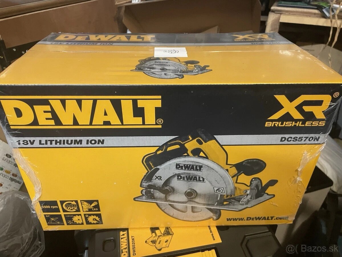 Aku kotoučová pila DeWALT DCS570N
