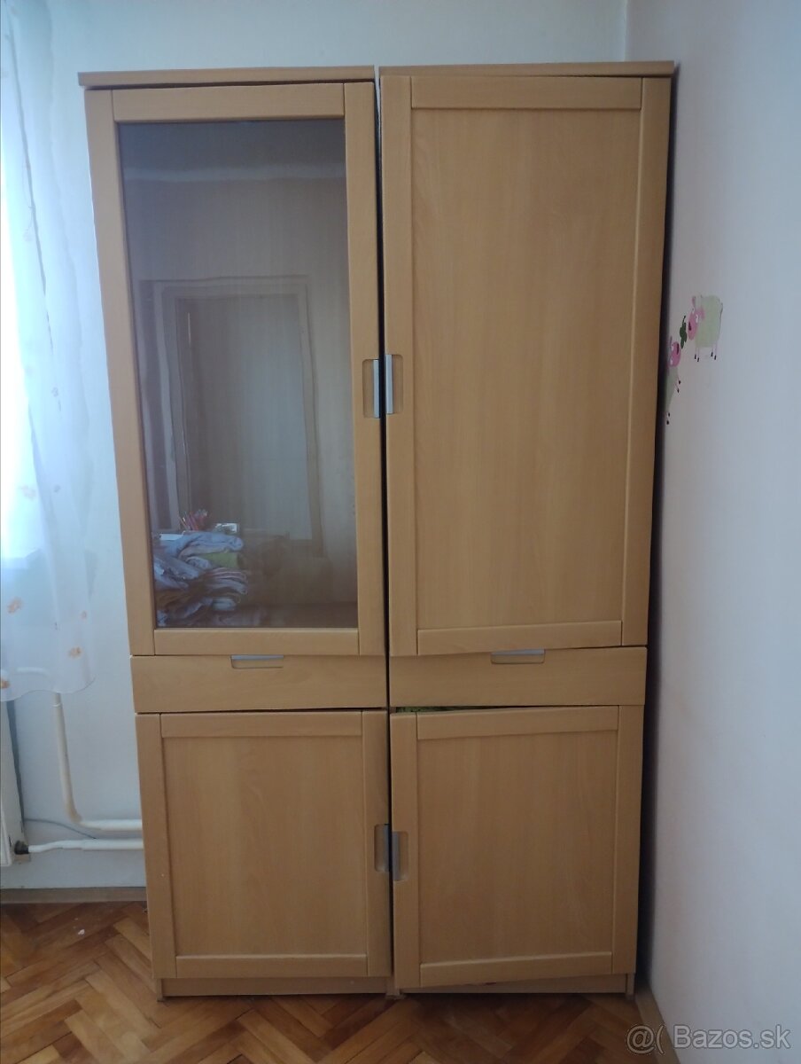 Darujem skriňu a tv stolík do obývačky