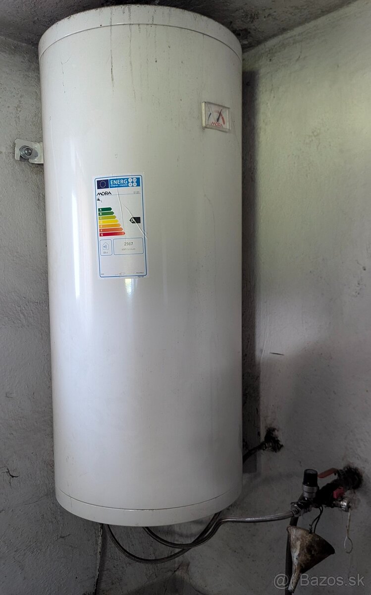 Predám elektrický 120 litrový bojler