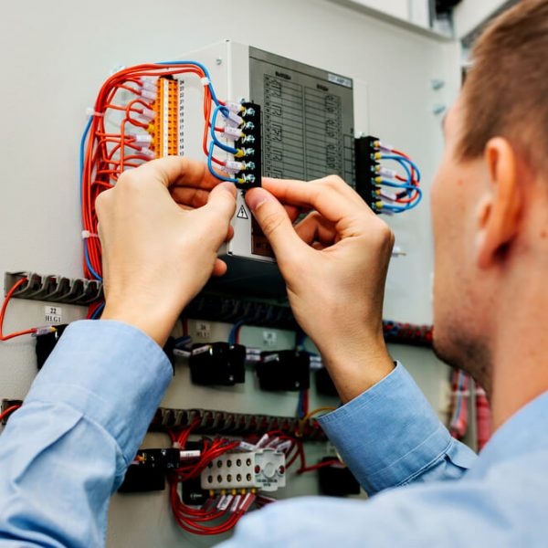 Elektrikári Tesla Nemecko